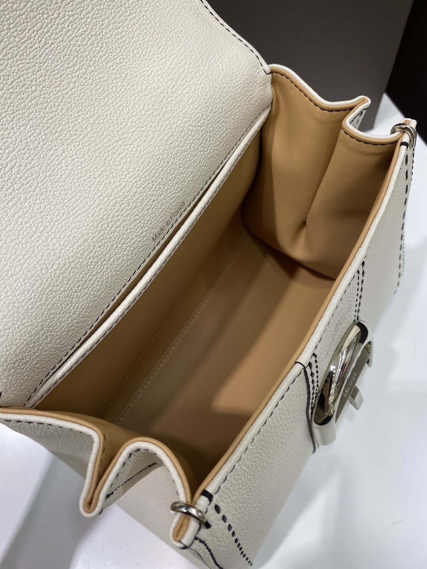 델보 브리앙 박스백 미니